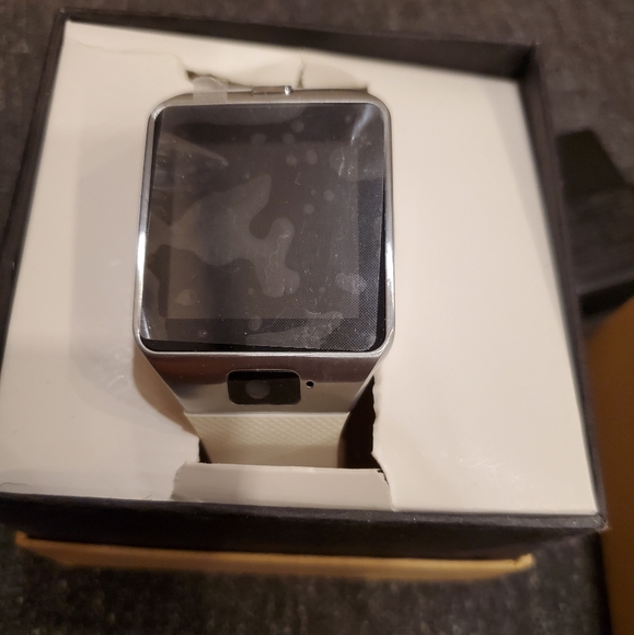 GV08 Sports Smart Watch Phone Wrist Watch With Touch Screen GSM - Picture 4 of 11